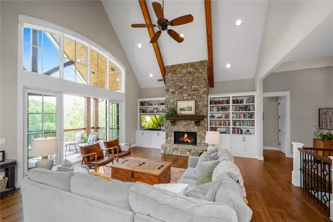 707 Keowee Ave, Sunset, SC 29685 photo 3