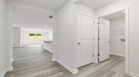 Entry Way - 114 Cascade Ln, Seneca, SC 29678 photo 4 of 6