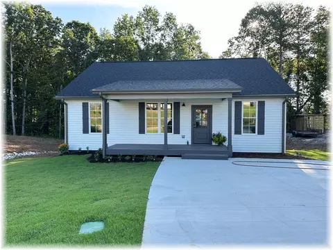 Exterior - 190 Jefferson Pl, Walhalla, SC 29691 photo 8 of 8