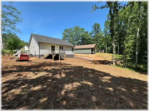 Exterior - 190 Jefferson Pl, Walhalla, SC 29691 photo 5 of 8