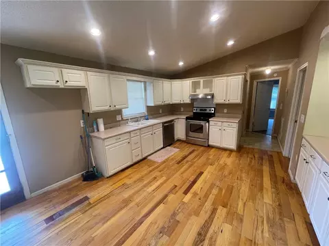 857 Pickett Post Rd, Walhalla, SC 29691 photo 12