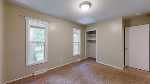 Bedroom - 209 Heather Dr, Central, SC 29630 photo 3 of 6