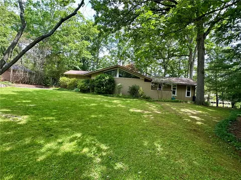 Exterior - 209 Heather Dr, Central, SC 29630 photo 14 of 15