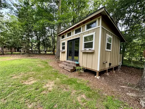 Exterior - 209 Heather Dr, Central, SC 29630 photo 8 of 15