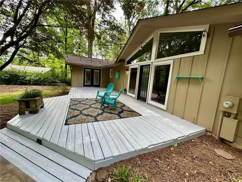 Exterior - 209 Heather Dr, Central, SC 29630 photo 5 of 15