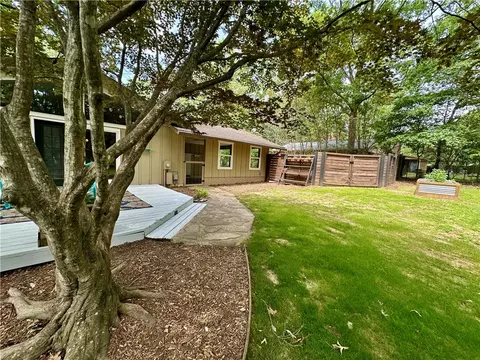Exterior - 209 Heather Dr, Central, SC 29630 photo 4 of 15