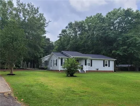 242 Lewis Rd, Williamston, SC 29697 photo 1