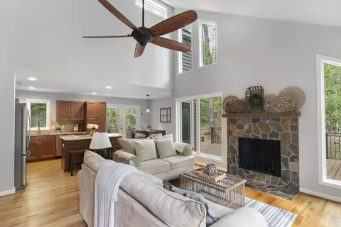 307 Warbranch Rd, Central, SC 29630 photo 11