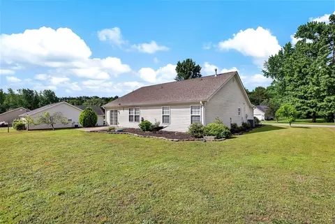 Exterior - 123 Stevens Ct, Williamston, SC 29697 photo 4 of 7