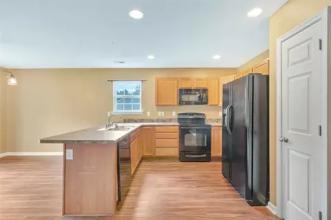 Kitchen - 123 Stevens Ct, Williamston, SC 29697 photo 1 of 3