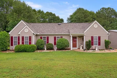 108 Yellow Pine Dr, Anderson, SC 29626