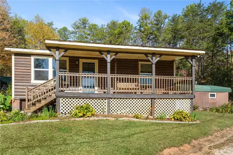 625 Little Crowe Creek Rd, Pickens, SC 29671