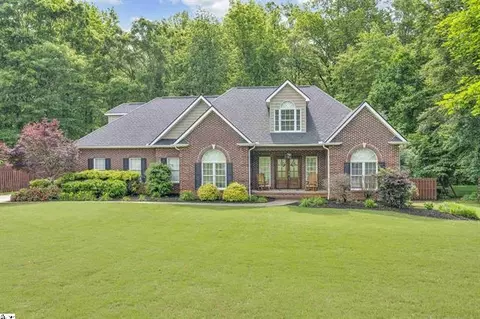 120 Red Maple Cir, Easley, SC 29642