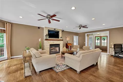 Living - 120 Red Maple Cir, Easley, SC 29642 photo 1 of 2