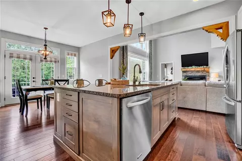 Kitchen - 224 Silver Ridge Dr, Central, SC 29630 photo 2 of 5