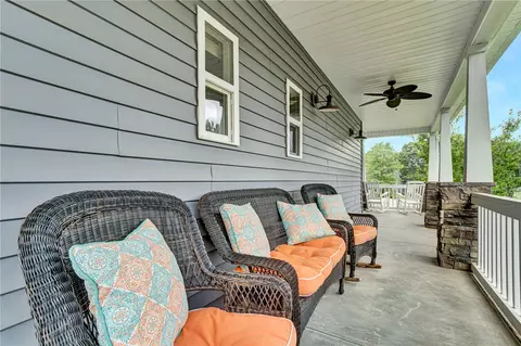 Exterior - 224 Silver Ridge Dr, Central, SC 29630 photo 9 of 10