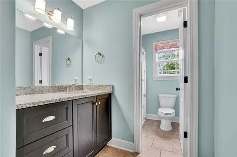 Bath - 224 Silver Ridge Dr, Central, SC 29630 photo 5 of 8