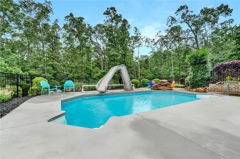 Exterior - 224 Silver Ridge Dr, Central, SC 29630 photo 7 of 10