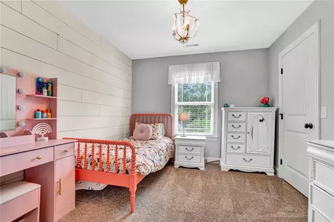 Bedroom - 224 Silver Ridge Dr, Central, SC 29630 photo 3 of 7