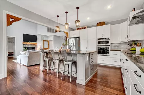 Kitchen - 224 Silver Ridge Dr, Central, SC 29630 photo 4 of 5