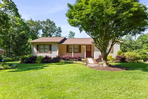 221 Whitmire Church Rd, Tamassee, SC 29686