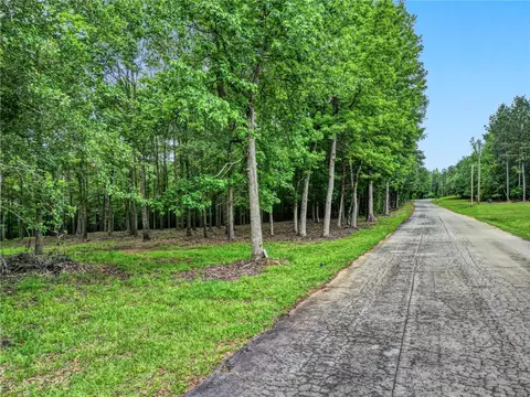 20 Osceola Trl, Fair Play, SC 29643