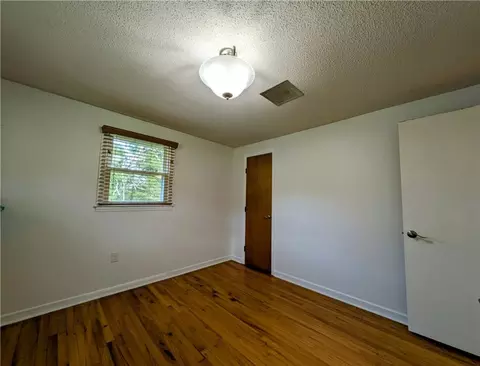 Bedroom - 125 Chastain Rd, Central, SC 29630 photo 5 of 5
