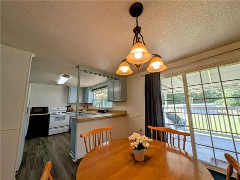 Dining - 125 Chastain Rd, Central, SC 29630 photo 3 of 3