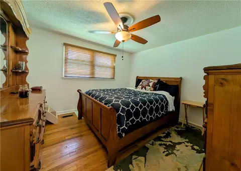 Bedroom - 125 Chastain Rd, Central, SC 29630 photo 1 of 5