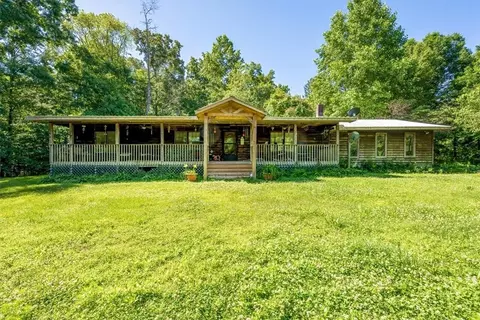 379 Wilbanks Farm Road Rd, Westminster, SC 29693