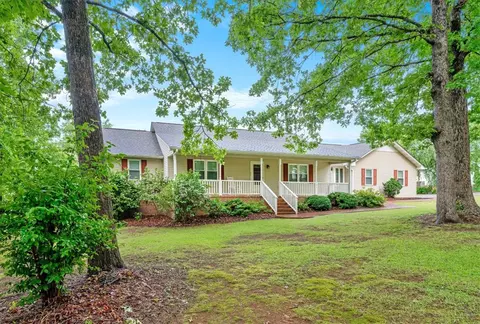 107 Aiken Farm Rd, Pickens, SC 29671