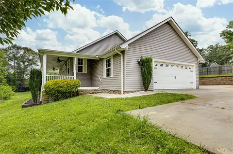 5002 King Dr, Anderson, SC 29621