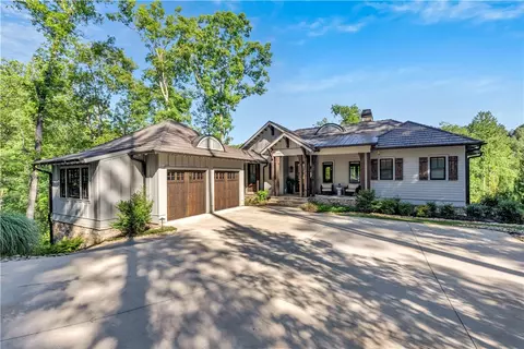 201 Saranac Dr, Sunset, SC 29685