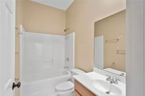Bath - 204 Lakeside Dr, Walhalla, SC 29691 photo 7 of 7