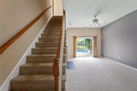 Living - 204 Lakeside Dr, Walhalla, SC 29691 photo 5 of 7
