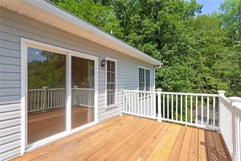 Exterior - 204 Lakeside Dr, Walhalla, SC 29691 photo 9 of 10
