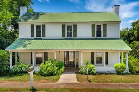 16 Lee St, Liberty, SC 29657