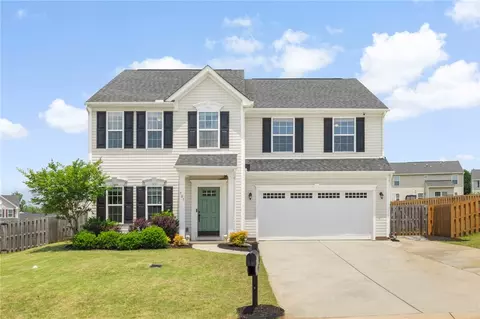 305 Vicksburg Dr, Piedmont, SC 29673