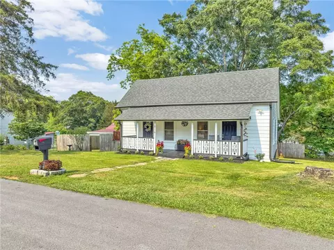 316 Blue Ridge St, Pendleton, SC 29670