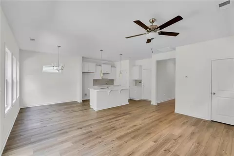 Living - 216 Brown Cir, Easley, SC 29642 photo 2 of 4