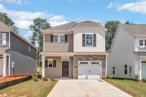 Exterior - 216 Brown Cir, Easley, SC 29642 photo 4 of 4