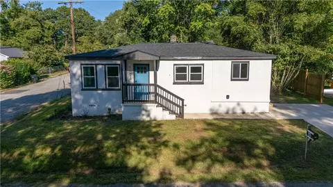 1103 Scott Dr, Anderson, SC 29625