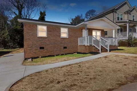 8 Harris Ln, Greenville, SC 29607