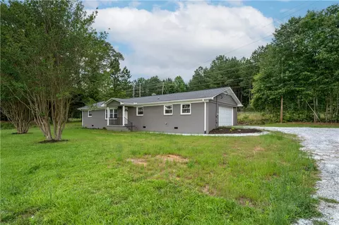 509 Old Clemson Hwy, Seneca, SC 29672