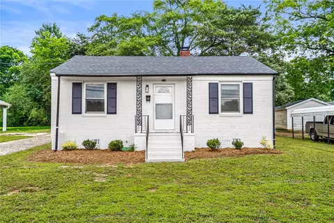 710 Greenville St, Pendleton, SC 29670
