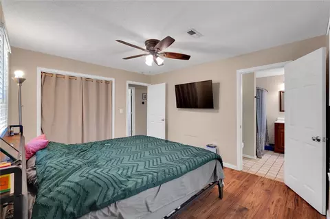 Bedroom - 348 Pickett Post Rd, Walhalla, SC 29691 photo 2 of 4