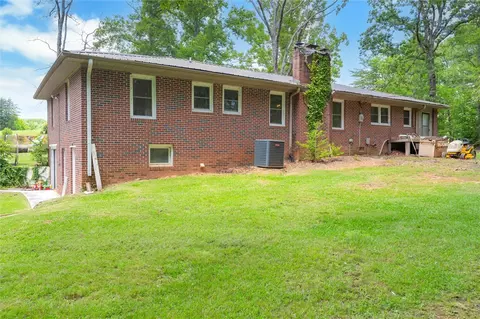 Exterior - 348 Pickett Post Rd, Walhalla, SC 29691 photo 5 of 5