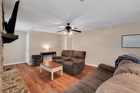 Living - 348 Pickett Post Rd, Walhalla, SC 29691 photo 4 of 5