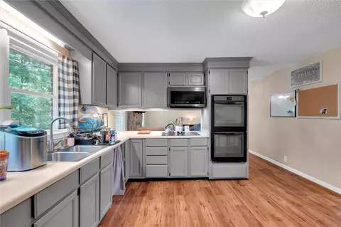 Kitchen - 348 Pickett Post Rd, Walhalla, SC 29691 photo 4 of 4