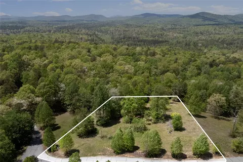 002 Lenore B Ln, Mountain Rest, SC 29664